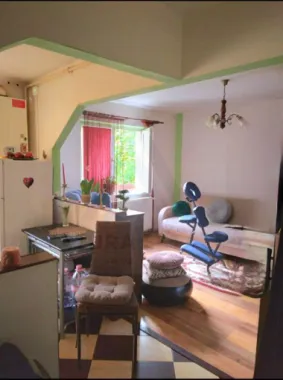 Apartament 2 camere 45 mp utili renovat etaj 3 in Cisnadie