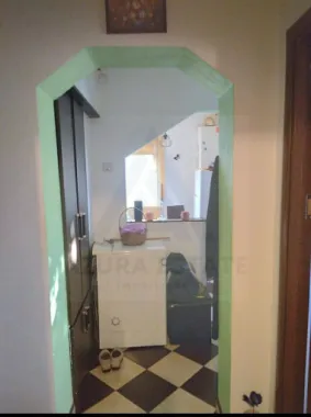 Apartament 2 camere 45 mp utili renovat etaj 3 in Cisnadie