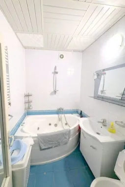 De vanzare apartament cu 2 camere in Tiglina 1, 60.000 euro