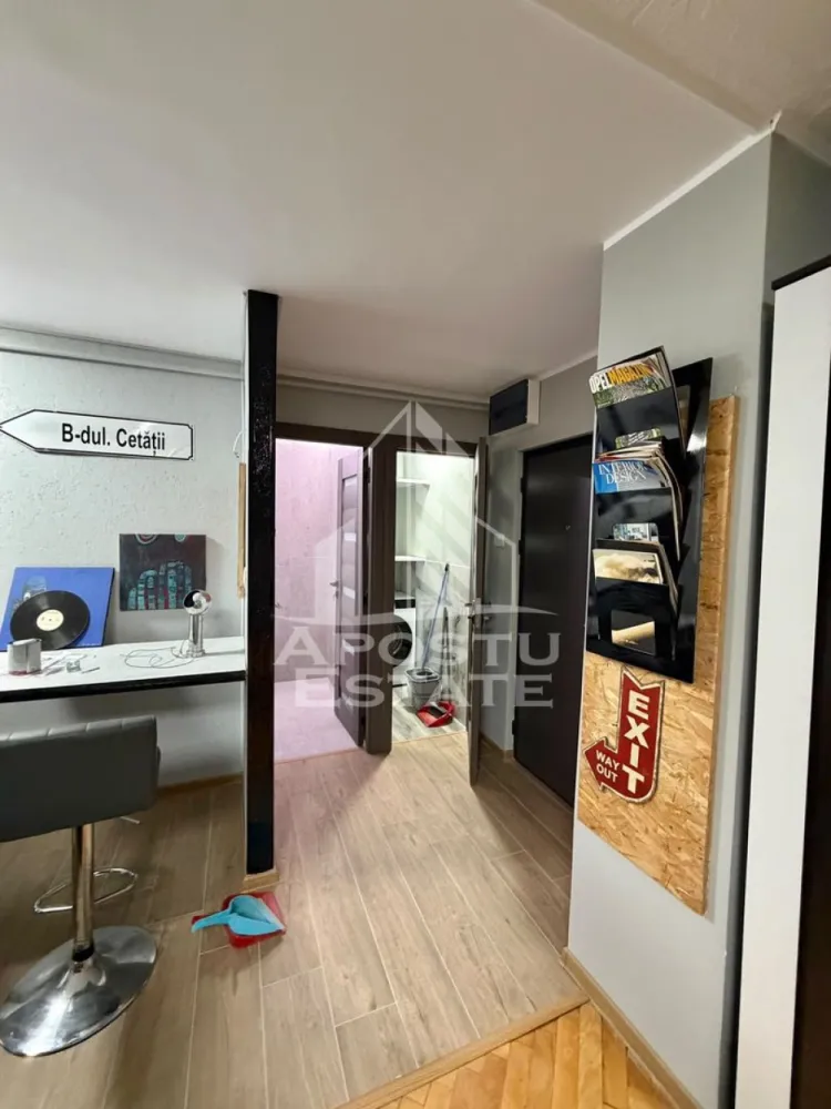 Apartament cu 1 camera de inchiriat, petfriendly,Bucovina, Timisoara - Agentia imobiliara APOSTU ESTATE va propune spre inchiriere un apartament cu 1 camera spatios si luminos, situat in zona Bucovina, potrivit pentru persoane singure sau cupluri care isi doresc o locuinta confortabila si primitoare
Suprafata utila: 44 mp
Etaj: 1

Compartimentare eficienta:
-Hol de acces
-Bucatarie inchisa complet mobilata si utilata, 
-Dormitor complet mobilat si utilat
-Baie prevazuta cu cabina de dus

Confort si facilitati:

-Masina de spalat rufe
-Incalzirea apartamentului: centrala proprie (incalzire prin calorifere)
-Se accepta animale de companie (catei de talie mica) de catre proprietar

Localizare:
-Timisoara, zona Bucovina

Ideal pentru:
-Persoane singure
-Cupluri

Disponibilitate: imediata
Pret chirie lunara: 350 EURO
Programeaza o vizionare pentru a-ti putea imagina viitorul aici!
ID intern: CP3229446