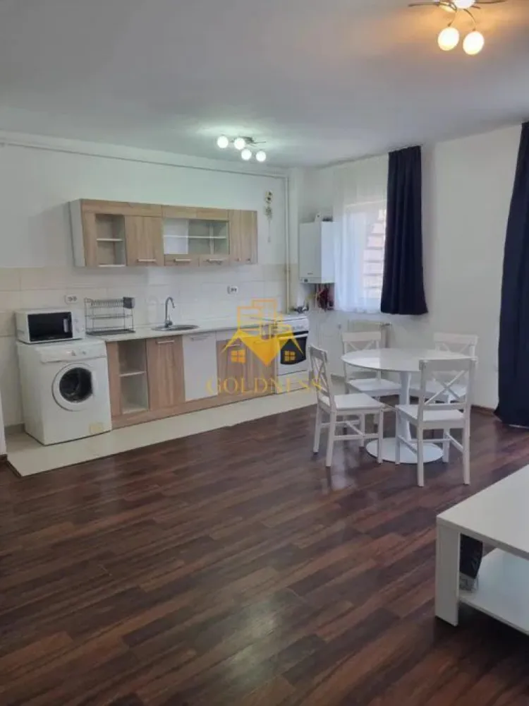 o camera open space, terasa, Buna Ziua, Bonjour Residence, Mega Image - GOLDNESS Imobiliare vă propune spre închiriere un apartament cu o camera complet mobilat și utilat, la etajul 5 într-un imobil de 6 etaje, în Cartierul Buna Ziua .
Se poate parca prin zona
Se află în apropierea stațiilor de transport în comun, magazine, restaurante, spații verzi, farmacii, etc. 

Apartamentul este compartimentat astfel:
 - camera cu pat extensibil
 - bucatarie complet utilată și mobilată, loc de servit masa 
 - baie cu cabina de dus, calorifer port prosop și dulap pentru depozitare.
 - terasa de 10 mp.

Imobilul este dotat cu toate cele necesare- centrală proprie, frigider, aragaz, hotă, mașină de spălat haine, etc. 

Dacă sunteți interesați de acest apartament și doriți să îl vizionați, dar și pentru alte oferte nu ezitați să ne contactați telefonic sau prin e-mail. Vă stăm la dispoziție!
Pentru intermediere se percepe un comision de 50% din prețul chiriei!