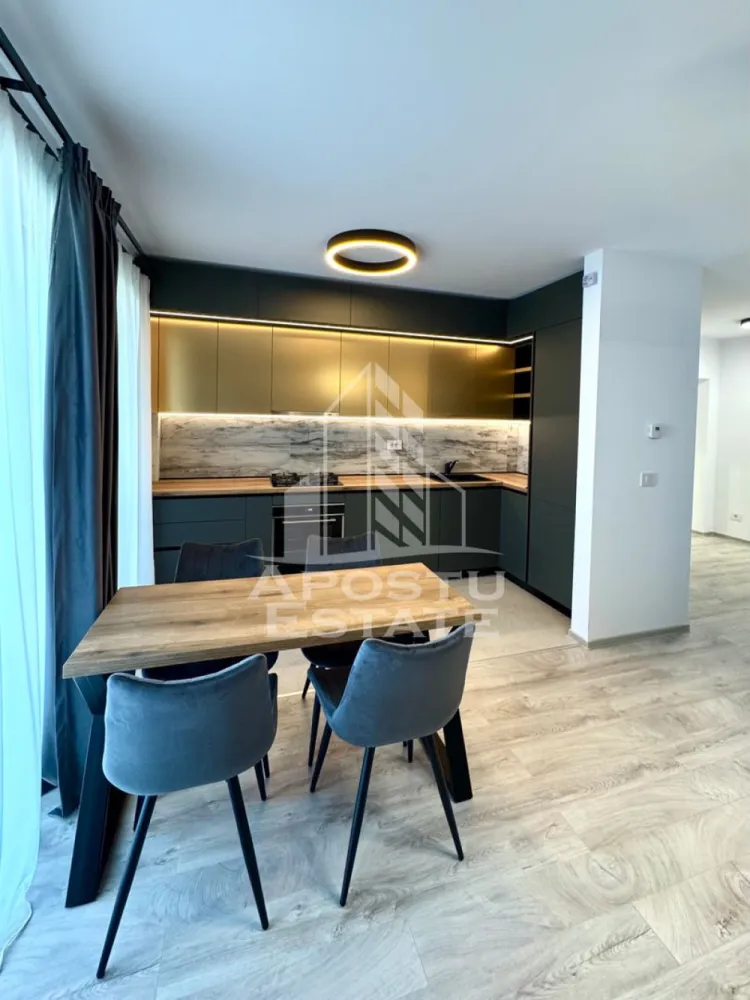 Apartament cu 2 camere de inchiriat, garaj subteran, Zona Aradului - APOSTU ESTATE va propune spre inchiriere un apartament modern cu 2 camere, complet mobilat si utilat in Zona Aradului, Timisoara, Judet Timis.
Imobilul este situat la etajul 9 si are 56 mp utili.
Compartimentare:
- living open-space cu bucataria
- dormitor
- baie cu cada
- 1 balcon cu iesire din dormitor
- 1 balcon cu iesire din living

Dotari si beneficii:
- centrala proprie incalzire prin pardoseala
- loc de parcare la subteran
- aparat de aer conditionat
- electrocasnice: frigider, aragaz, masina de spalat rufe, masina de spalat vase

Pentru mai multe detalii nu ezitati sa ne contactati!
Disponibilitate: imediata
Pret chirie: 600 de euro + garantie
Va asteptam cu drag la o vizionare chiar si astazi!
ID intern: CP3231014