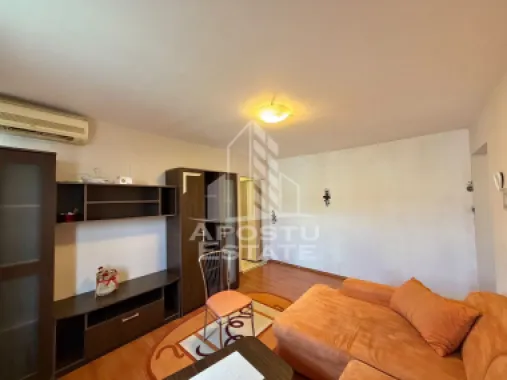 Apartament cu 3 camere de inchiriat, centrala, zona Cetatii, Timisoara