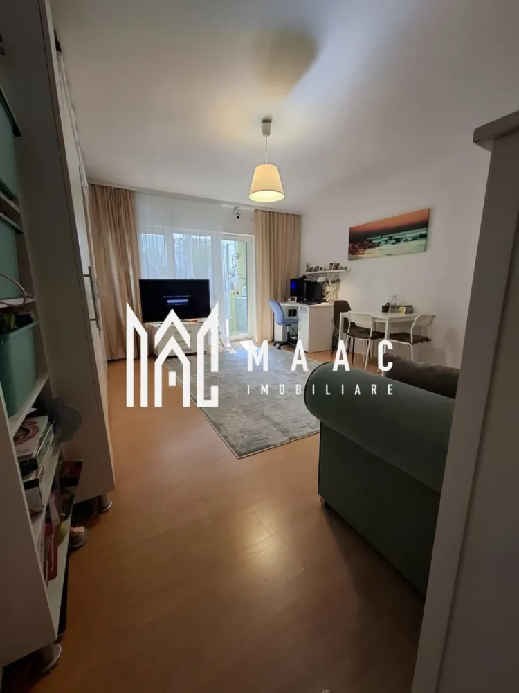 Apartament 2 camere | 47 mp | Zona Tilisca | - MAAC Imobiliare vă propune spre vânzare un apartament modern cu 2 camere, situat într-o zonă apreciată a orașului, în zona Belvedere.

Locuința are o suprafață utilă de 47 mp și este compartimentată eficient, oferind un spațiu confortabil și bine optimizat. Apartamentul se vinde complet mobilat și utilat modern, fiind pregătit pentru mutare imediată, fără investiții suplimentare.

Unul dintre principalele avantaje ale proprietății este accesul direct în grădină, ideal pentru relaxare, petrecerea timpului liber sau pentru familiile cu copii ori animale de companie.

Imobilul este amplasat într-o zonă liniștită, dar totodată bine conectată la punctele de interes ale orașului, oferind un echilibru perfect între confort și accesibilitate.

Caracteristici principale:
- 2 camere
- Suprafață utilă: 47 mp
- Mobilat și utilat modern
- Acces direct în grădină
- Zonă bună – Belvedere 
-Se vinde semimobilat
Pentru mai multe detalii sau pentru programarea unei vizionări, vă stăm cu drag la dispoziție!
Va rugam sa specificati CP3049265