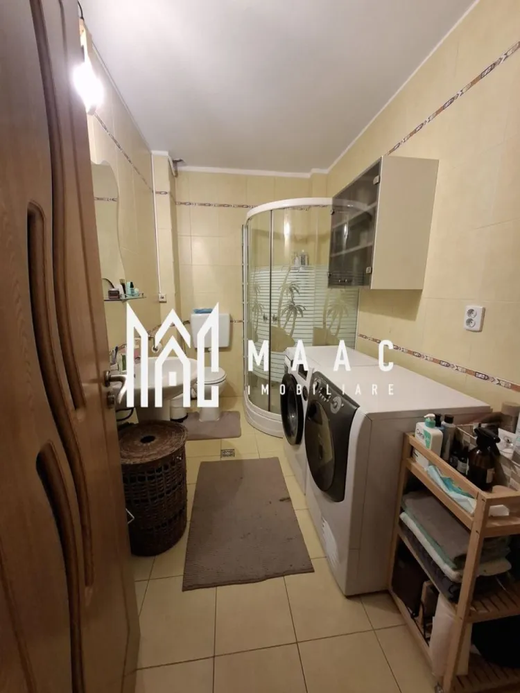 Apartament 2 camere | 47 mp | Zona Tilisca | - MAAC Imobiliare vă propune spre vânzare un apartament modern cu 2 camere, situat într-o zonă apreciată a orașului, în zona Belvedere.

Locuința are o suprafață utilă de 47 mp și este compartimentată eficient, oferind un spațiu confortabil și bine optimizat. Apartamentul se vinde complet mobilat și utilat modern, fiind pregătit pentru mutare imediată, fără investiții suplimentare.

Unul dintre principalele avantaje ale proprietății este accesul direct în grădină, ideal pentru relaxare, petrecerea timpului liber sau pentru familiile cu copii ori animale de companie.

Imobilul este amplasat într-o zonă liniștită, dar totodată bine conectată la punctele de interes ale orașului, oferind un echilibru perfect între confort și accesibilitate.

Caracteristici principale:
- 2 camere
- Suprafață utilă: 47 mp
- Mobilat și utilat modern
- Acces direct în grădină
- Zonă bună – Belvedere 
-Se vinde semimobilat
Pentru mai multe detalii sau pentru programarea unei vizionări, vă stăm cu drag la dispoziție!
Va rugam sa specificati CP3049265