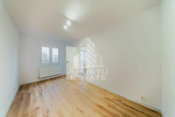 OCAZIE / Aurel Vlaicu / 2 camere renovate LUX