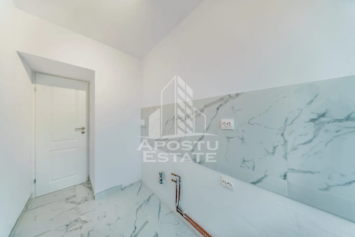 OCAZIE / Aurel Vlaicu / 2 camere renovate LUX