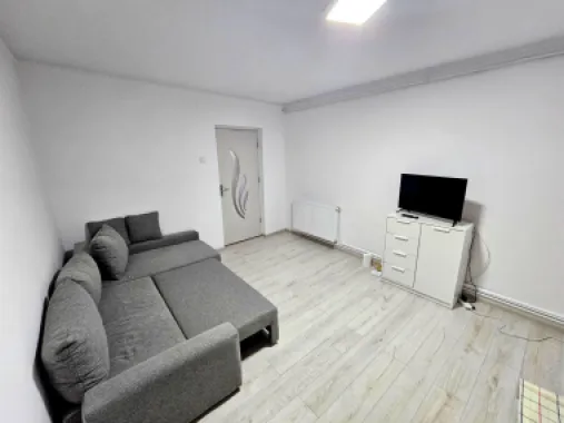 De vanzare apartament cu o camera, zona Reno - Doja, parter, 46.500 euro