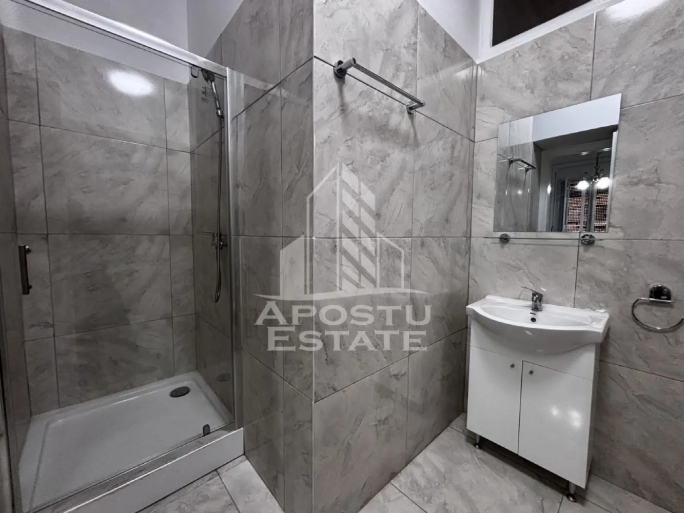 Apartament cu 3 camere de inchiriat, Timisoara zona Iosefin