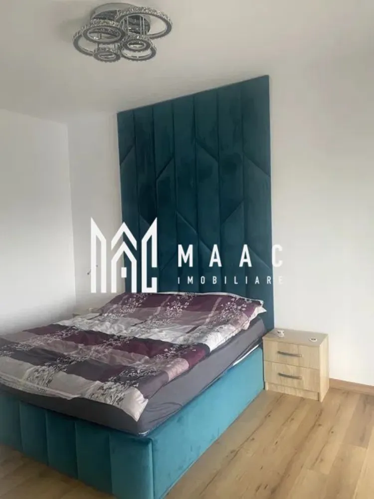 Vila moderna | 5 camere | 300 MPU | Piscina| Daia - Maac Imobiliare vă propune spre vânzare o vilă deosebită, situată într-o zonă liniștită din Daia Nouă – ideală pentru cei care își doresc un stil de viață modern, eficient și sustenabil.

 Suprafață utilă: 300 mp
 Garaj: 18 mp
 Foișor cu zonă de grătar: 18 mp
 Camere: 4 dormitoare + living generos
 Băi: 3
 Piscină funcțională vara și iarna

Construcție din lemn, cu izolație pe bază de fibră de lemn – o casă extrem de bine izolată, cu cheltuieli de întreținere ZERO!

 Eficiență energetică de top:
 Panouri fotovoltaice 15KW cu sistem de acumulare
 Sistem prosumator – profit lunar de aprox. 150€ din energia produsă
 Încălzire în pardoseală cu pompă de căldură
 Apă din sursă proprie și canalizare cu stație de epurare

 Se vinde complet mobilată și utilată, gata de mutat!

Ideală pentru locuit permanent sau casă de vacanță cu randament excelent din chirii turistice.

Pentru mai multe detalii va rugam specificati telefonic ID: CP2760350