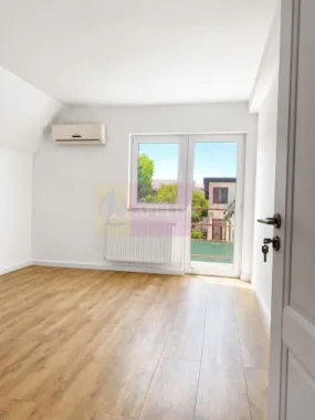 Duplex 4 camere , curte 250 mp, Mogoșoaia