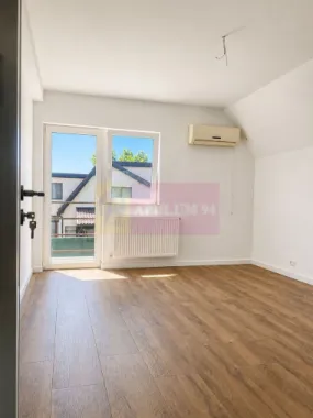Duplex 4 camere , curte 250 mp, Mogoșoaia