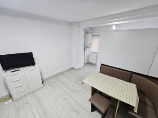 De vanzare apartament cu o camera, zona Reno - Doja, parter, 46.500 euro