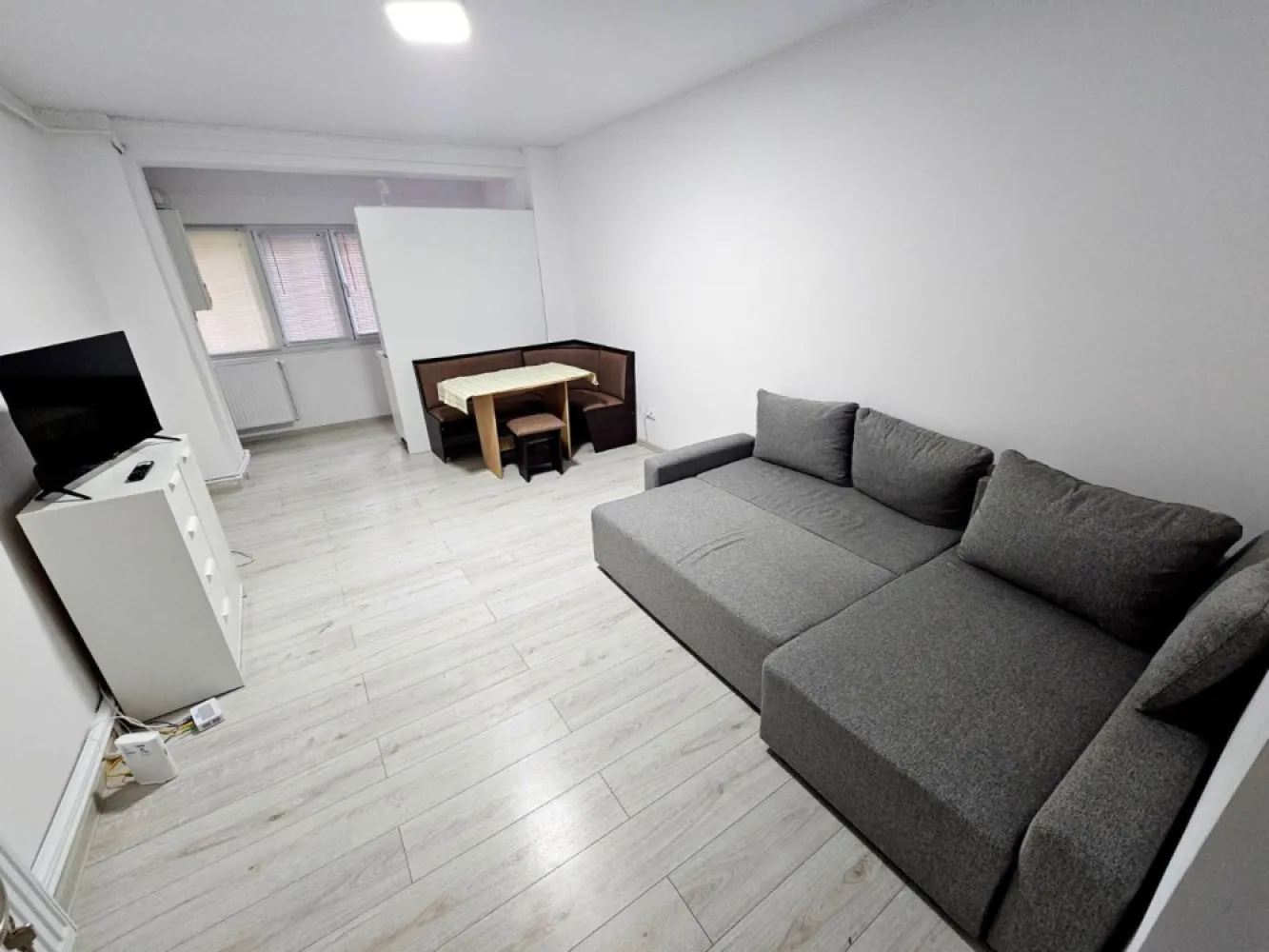 De vanzare apartament cu o camera, zona Reno - Doja, parter, 46.500 euro