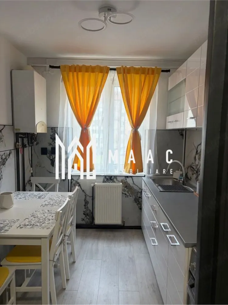 Apartament 2 camere | Etaj 1 | Decomandat | Cedonia | Balcon închis - MAAC Imobiliare vă propune spre vânzare un apartament cu 2 camere, complet decomandat, situat la etajul 1 al unui imobil construit în perioada 1990–2000, amplasat într-o zonă urbană bine dezvoltată, cu acces facil către numeroase puncte de interes din oraș. Proprietatea reprezintă o alegere excelentă atât pentru locuit, cât și pentru investiție, datorită compartimentării eficiente, poziționării avantajoase și confortului oferit.

Apartamentul are o suprafață utilă de 56 mp și beneficiază de o compartimentare practică și funcțională:
-living separat
-dormitor
-bucătărie închisă
-baie cu geam de aerisire
-debara
-hol
-balcon închis

Locuința dispune de finisaje moderne, atent alese pentru a oferi un ambient confortabil și plăcut. Pardoselile laminate și tâmplăria de calitate contribuie la aspectul modern al apartamentului, iar bucătăria este complet echipată cu electrocasnice moderne:
-cuptor
-cuptor cu microunde
-mașină de spălat vase

Imobilul este situat într-o zonă apreciată pentru accesibilitate și facilitățile din apropiere:
-parcuri și spații verzi
-cafenele și restaurante
-stații de transport public
-instituții culturale precum muzee și cinematografe

Datorită poziției și compartimentării decomandate, apartamentul este potrivit atât pentru o familie, cât și pentru achiziție în scop investițional, oferind acces rapid către facilitățile urbane și un nivel ridicat de confort.

Pentru mai multe detalii sau pentru programarea unei vizionări, vă rugăm să menționați telefonic CP3055450.