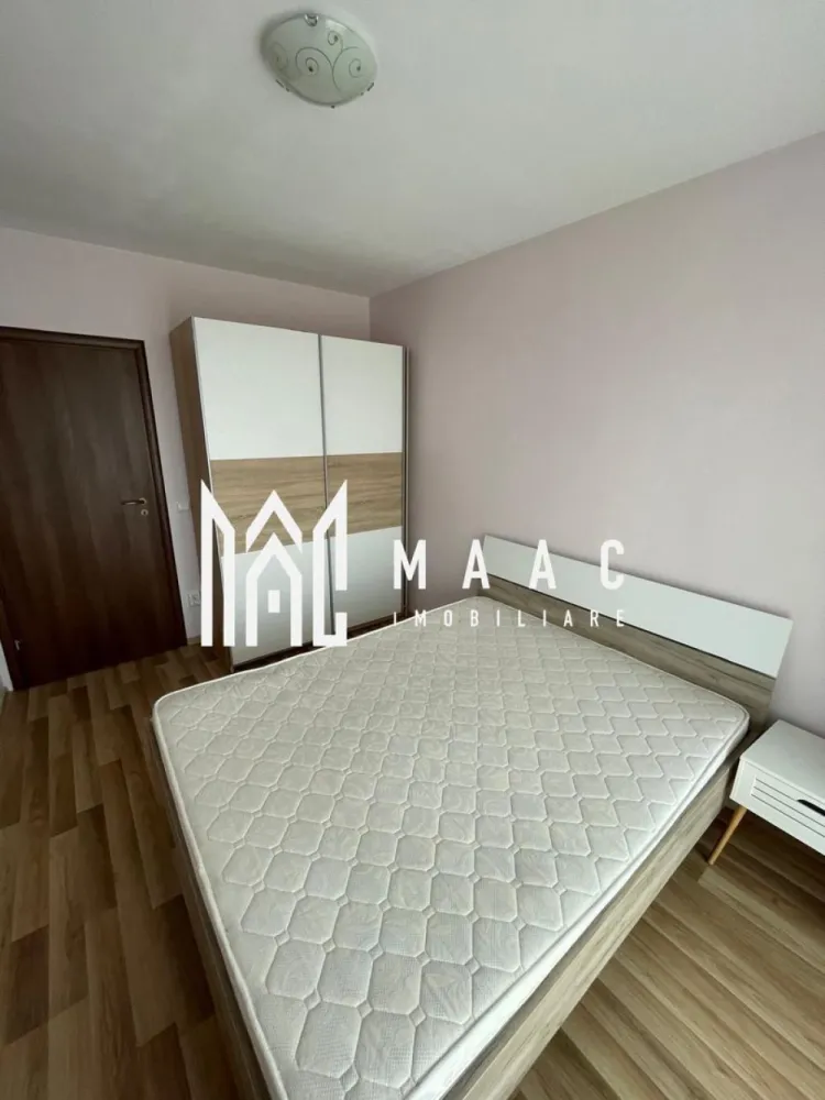 Apartament 2 Camere I Etaj 2 I Loc Parcare I City Residence - Vă propunem spre închiriere un apartament cu 2 camere, situat la etajul 2 al unui imobil modern din ansamblul rezidențial City Residence, una dintre cele mai apreciate zone ale orașului datorită accesului facil către centre comerciale, mijloace de transport și principalele puncte de interes.

Locuința este pregătită pentru mutare imediată și oferă un spațiu confortabil, ideal pentru persoane singure sau cupluri într-un cartier modern și bine conectat.

Avantaje:

2 camere
Etaj 2
Loc de parcare inclus
Disponibil imediat
Zonă modernă și bine dezvoltată
Acces rapid către magazine, restaurante și transport public
Se închiriază pe termen lung

Apartamentul reprezintă alegerea ideală pentru cei care caută confort, siguranță și accesibilitate într-un ansamblu rezidențial apreciat. Pentru mai multe informații sau pentru programarea unei vizionări, vă stăm la dispoziție.

Pentru informati si vizionari: CP3162115