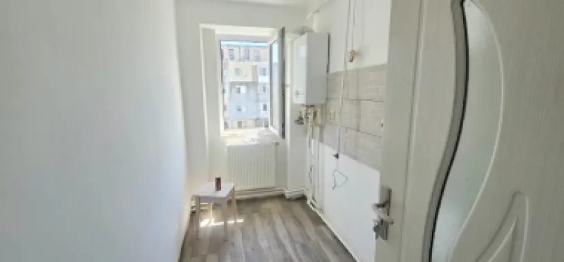 De vanzare apartament cu 2 camere, renovat, etaj9, Viziru 3, 43.000 euro