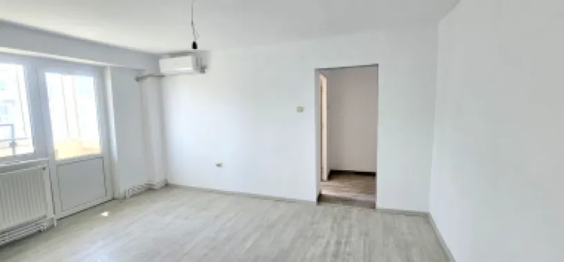 De vanzare apartament cu 2 camere, renovat, etaj9, Viziru 3, 43.000 euro