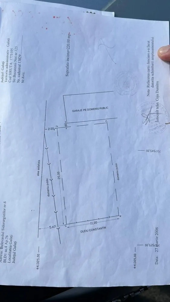 Teren 220mp, Țiglina 2 - Teren 220 mp în Țiglina 2 – Str. Bucureștii Noi Nr. 125, Galaț

Agentia MIcasa va propune spre vânzare un teren intravilan în suprafață de 220 mp, cu dimensiuni de 11 m lățime (deschidere) pe 20 m lungime. Proprietatea reprezintă o oportunitate excelentă de investiție într-o zonă foarte căutată a orașului.

Avantaje și facilități:

Utilități complete: Apă, canalizare, curent, gaz și irigații (disponibile la teren / în zonă).

Acces rapid: Situat pe stradă asfaltată, cu iluminat public și acces facil la transportul în comun.

Stare proprietate: Teren împrejmuit, cu parcare deschisă în proximitate.

Acte la zi: Cadastru și documentație tehnică completă.

Pentru detalii suplimentare și vizionări, vă stăm la dispoziție!