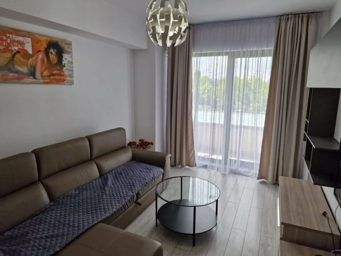 Inchiriere apartament 2 camere Novum Splaiul Independentei - Apartament 2 camere etaj 4/11 complet mobilat și utilat , cu centrala proprie , aer condiționat . 
Pentru detalii : 07******22
