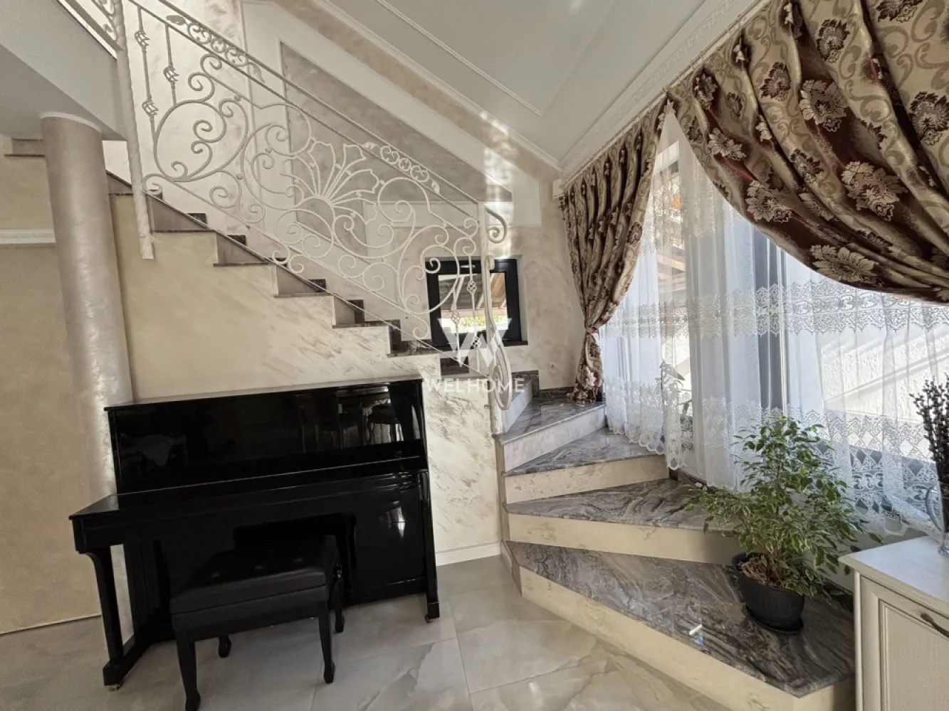 Casa INDIVIDUALA 6 camere, curte superba - zona Brana, Selimbar