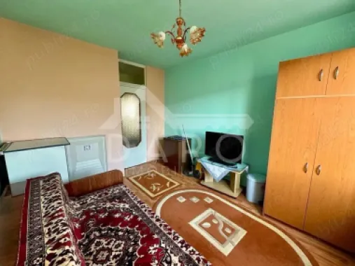 Vand apartament 3 camere, etaj 3, in cartierul Unirii.