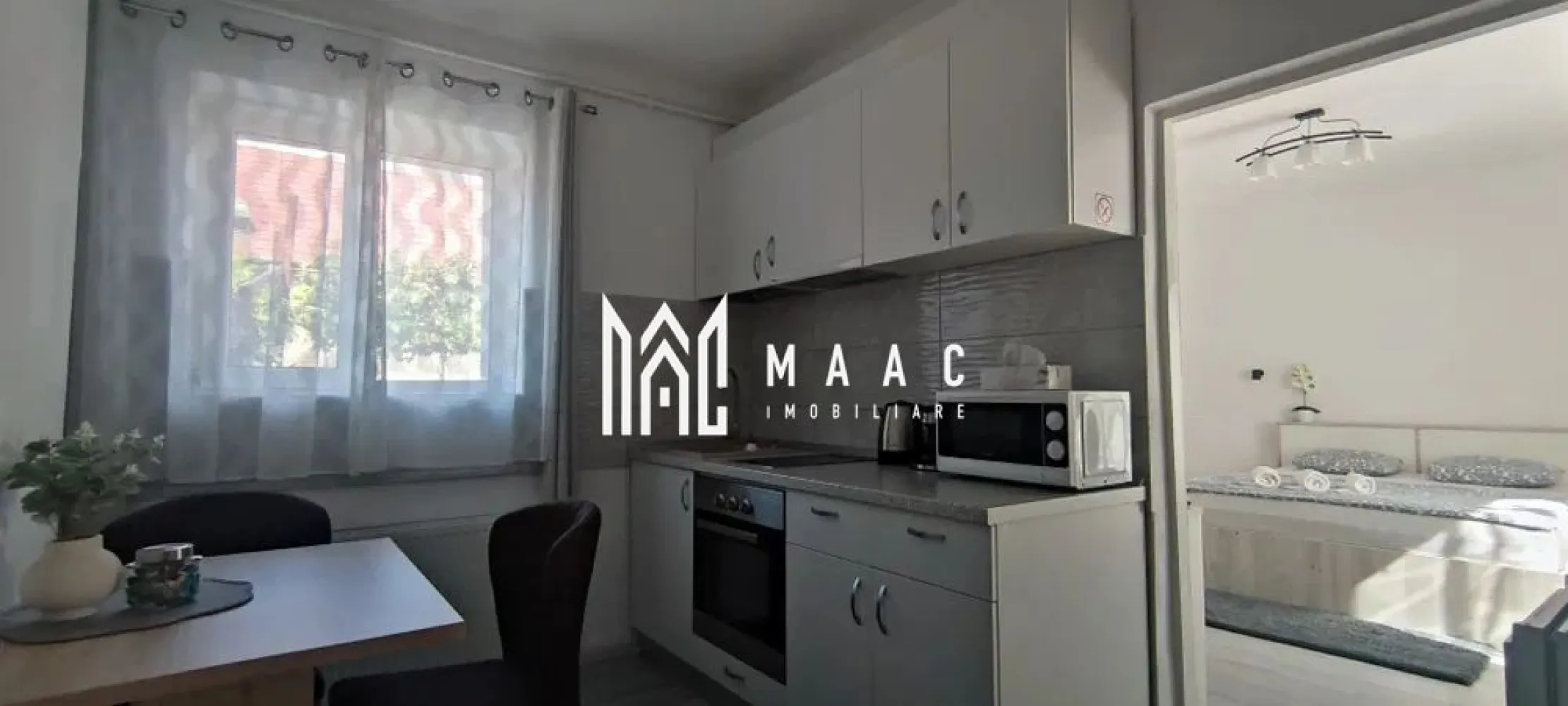 Casa 1 camera | Gradina 120 MP | Renovata | Lazaret - MAAC Imobiliare vă prezintă spre vânzare o casă cochetă cu 1 camera situată în cartierul Lazaret.

Caracteristici:
Suprafață utilă: 30 mp
An construcție: 1980
Renovată complet în anul 2022
Curte comună cu încă 2 vecini
Grădină proprie generoasă de 120 mp.

Compartimentare:
Cameră luminoasă
Bucătărie separată
Baie dotată cu cabină de duș
Pod, ideal pentru depozitare impartit pe jumatate.

Dotări și finisaje:
Centrală termică proprie cu calorifere

Avantaje:
Grădină proprie de 120 mp
Acces facil către magazine, mijloace de transport și alte puncte de interes
Ideală pentru locuință proprie sau investiție.

Pentru mai multe detalii precizati telefonic ca ati vazut anuntul cu ID: CP3060508