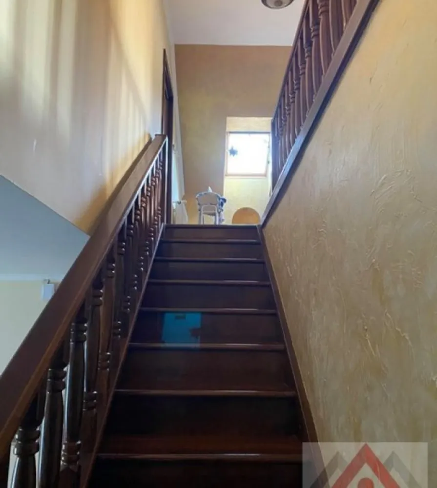 Ag EUROPA vinde casa individuala 6 cam. si teren 5 ari în Titulescu. - Agenția EUROPA vinde casa individuala cu 6 camere si teren 500mp în zona TITULESCU.