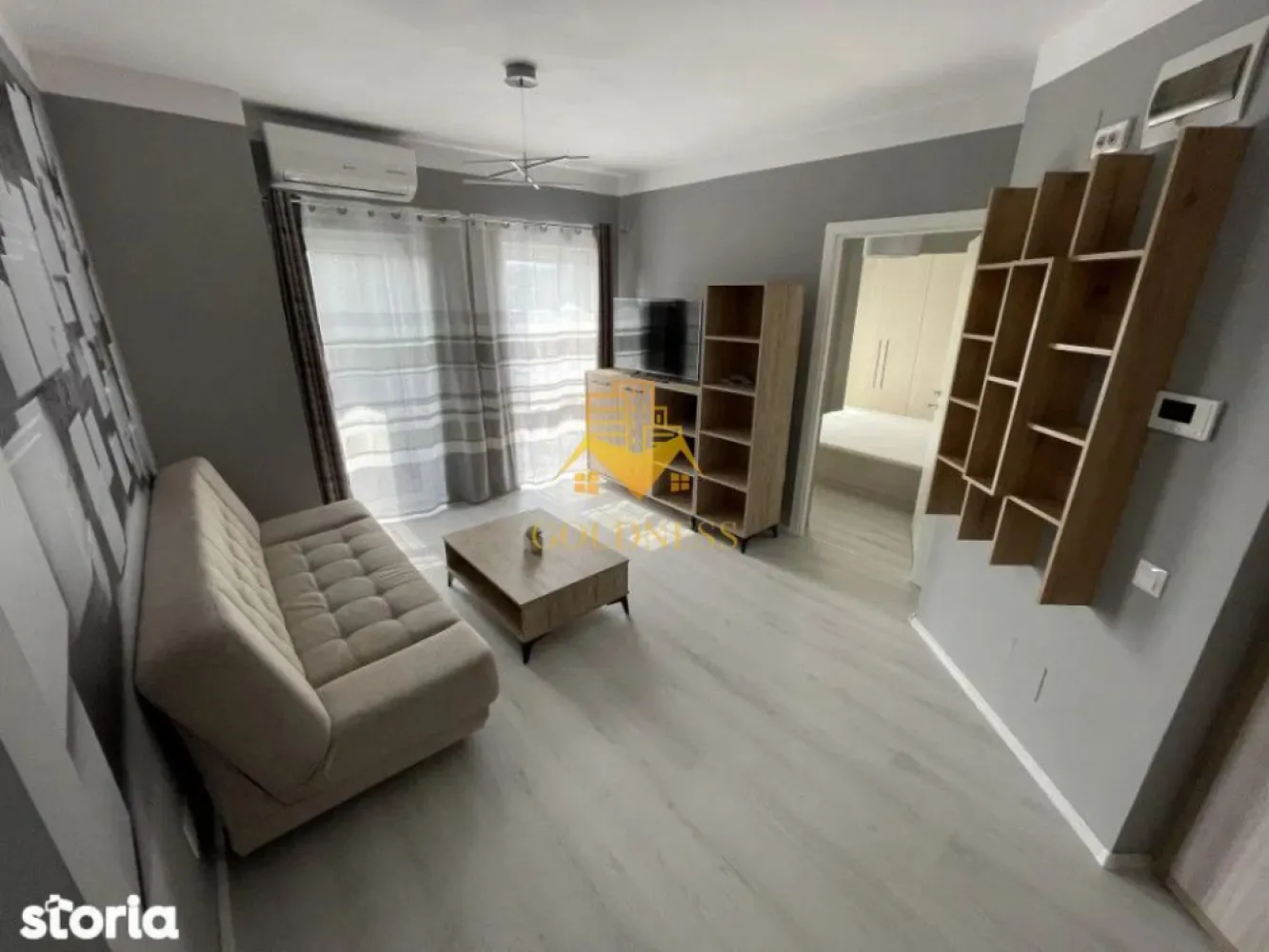 3 camere, 2 bai,AC, garaj, bloc nou,Marasti,zona Fabricii,Pet Friendly - GOLDNESS Imobiliare vă propune spre închiriere un apartament cu 3 camere complet mobilat și utilat, la etajul 4 într-un imobil de 7 etaje, în cartierul Marasti. Apartamentul este compartimentat astfel:
 - dormitor cu pat matrimonial, dressing, noptiere
 - dormitor cu pat matrimonial, dressing, noptiere
 - living cu bucatarie open-space complet utilată, canapea extensibla, loc de servit masa 
 - baie cu cabina de dus, calorifer port prosop inox și dulap pentru depozitare.
 - baie cu vana, calorifer port prosop inox si dulap pentru depozitare
 - 2 terase de 10 mp.

Imobilul este dotat cu toate cele necesare- centrală proprie, mașină de spălat haine, frigider, plită electrică, hotă, etc. 
Se află în apropierea stațiilor de transport în comun, magazine, restaurante, spații verzi, farmacii, etc. 
Dispune de loc de parcare subteran!

Dacă sunteți interesați de acest apartament și doriți să îl vizionați, dar și pentru alte oferte sau detalii nu ezitați să ne contactați telefonic sau prin e-mail - goldnessimobiliare@gmail.com. Vă stăm la dispoziție!