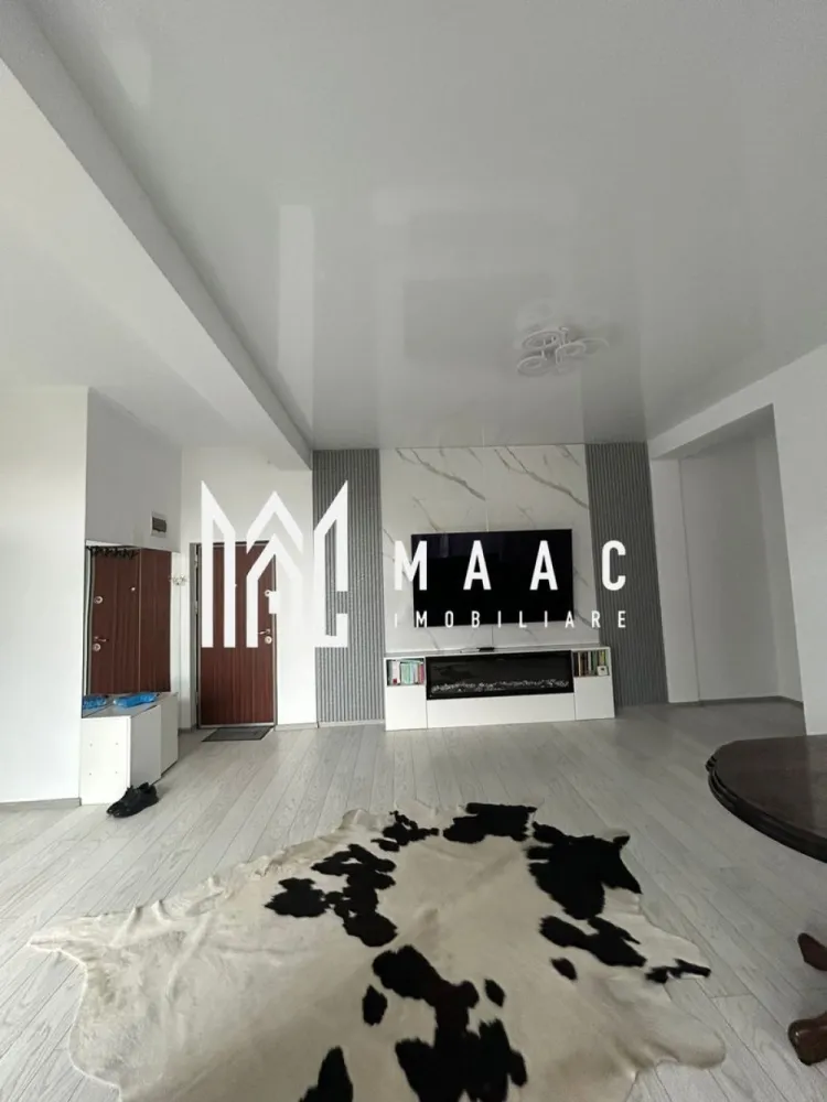 Apartament 2 camere I 55 mpu I Utilat I Parcare I Șelimbăr - MAAC Imobiliare propune spre vânzare un apartament situat chiar lângă mall-ul din Șelimbăr, o zonă excelentă atât pentru locuință proprie, cât și pentru investiție. 

Detalii apartament:
- suprafață utilă: 55 mp
- etaj: 1
- an construcție: 2021
- loc de parcare: inclus, amplasat sub balconul dormitorului

Compartimentare:
- living cu bucătărie open space
- dormitor
- baie
- 2 balcoane

Locuința este complet mobilată și utilată, cu electrocasnice noi, încă în garanție, televizoare OLED( unul de 195 cm), mobilier de bucătărie din MDF și mobilier pe comandă din lemn masiv în dormitor. Ușile interioare sunt de asemenea din lemn masiv, ceea ce conferă un plus de calitate și durabilitate. Spațiile sunt bine delimitate, iar zona este liniștită, cu toate facilitățile la îndemână.

Apartamentul se vinde exact cum se vede în poze, complet mobilat și utilat, fiind o variantă excelentă pentru cei care caută confort și accesibilitate într-o zonă premium.

Pentru mai multe detalii și pentru a programa o vizionare, contactați MAAC Imobiliare specificând ID CP2907622.