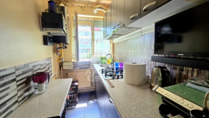 Apartament cu 2 camere de vanzare, etaj intermediar, zona Dacia