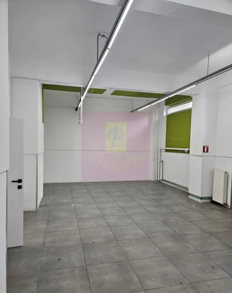 Spatiu comercial Calea Serban Voda, 261 mp, vitrina 20ml, stradal - Va oferim spre inchiriere un spatiu comercial situat la parter de bloc, vitrina 20 ml, pe Calea Șerban Vodă in zona Tineretului, cu vizibilitate foarte buna si acces facil, ideal pentru multiple tipuri de activitati comerciale sau de servicii. Aproape de Metrou Tineretului, stații STB, clădiri de birouri, zone turistice, parcuri. Suprafata utila: 261 mp, toata suprafata este la parter• Vitrina stradala: 20 ml• Open space principal: 112 mp (ideal showroom receptie sala vanzare)• Incaperi suplimentare pentru birouri sau spatii de lucru• 2 grupuri sanitare• Intrare principala din fata• Intrare separata in spate pentru aprovizionare marfa. Potrivit pentru orice tip de activitate: Showroom, supermarket, farmacie, clinica medicala, cafenea, patiserie etc.
Pentru detalii suplimentare si vizionare contactati agentul Dona Camelia 0733683461
