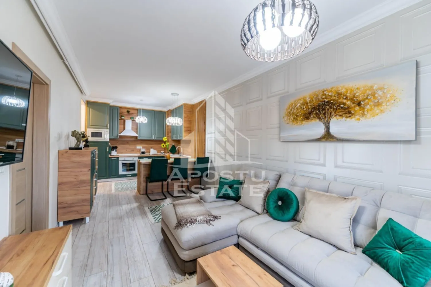 Apartament 2 camere, Adora Park - Apostu Estate va propune spre inchiriere apartament de lux situat in complexul Adora Park, complet mobilat si utilat, amenajat cu finisaje moderne si mobilier de calitate.

Apartamentul dispune de bucatarie complet echipata cu masina de spalat vase, masina de spalat rufe, cuptor electric, cuptor cu microunde, plita electrica si toate electrocasnicele necesare pentru un confort sporit.
Dormitorul este amenajat intr-un stil modern si confortabil, fiind dotat cu pat matrimonial, saltea de calitate, 
Locuinta este dotata cu jaluzele electrice si plase de tantari la ferestre, oferind intimitate si confort pe tot parcursul anului.

Ideal pentru persoane care isi doresc un apartament modern, elegant si pregatit pentru mutare imediata.
Pentru mai multe detalii si vizionari, va rugam sa ne contactati 
CP3212779