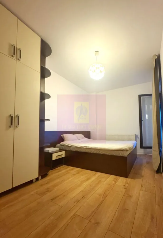 Apartament 2 camere in Pipera langa Scoala Americana bloc nou - Va oferim spre vanzare un apartament de 2 camere in Pipera intr-un bloc nou 2012, la etajul 6/9, cu bucatarie open in living, mobilat si utilat recent. Nu a fost locuit niciodata, are totul nou in el. Actele pregatite pentru vanzare. 
Pentru detalii si vizionari contactati agentul Dona Camelia la 0733683461.