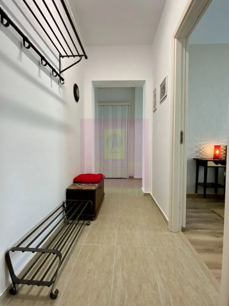 Inchiriere Apartament 2 camere Floreasca-Aviatiei - Agentia Imobiliara Apulum 94, va propune spre inchiriere
Apartament 2 camere, la etajul 2, intr un bloc cu 2 nivele, in cea mai exclusivista zona a Bucurestiului, cartierul Floreasaca, Primaverii, Aviatiei.
Apartamentul este prevazut cu centrala pe gaz, dispune de aer conditionat si toate electrocasnice necesare pt un confort sporit.
in zona se afla numeroase restaurante, terase, parcuri si unitati de invatamant.
De asemenea acesta este bine conectata la mijloacele de transport in comun.
Pretul chiriei este de 600 euro.
Va asteptam la o vizionare.