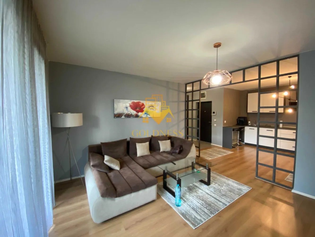 Apartment 3 camere 80 mp Riviera Luxury cu parcare. - GOLDNESS Imobiliare vă propune spre închiriere un apartament cu 3 camere, având o suprafață de 80 mp, complet mobilat și utilat, situat la etajul 1, într-un imobil modern din zona FSEGA – Iulius Mall.

Dispune de loc de parcare în parcarea subterană, cu acces controlat.

Se află în apropierea stațiilor de transport în comun, a centrului comercial Iulius Mall, magazinelor, restaurantelor, spațiilor verzi, farmaciilor și a altor puncte de interes.

Apartamentul este compartimentat astfel:

două dormitoare;
living spațios separat de bucătărie;
bucătărie complet mobilată și utilată;
două băi, una dotată cu cabină de duș și una cu cadă;
balcon generos.

Imobilul este situat într-un bloc modern, cu intrare securizată și sistem de supraveghere video, oferind confort și siguranță locatarilor.

Apartamentul este dotat cu toate cele necesare – centrală proprie, frigider, aragaz, hotă, mașină de spălat haine și alte electrocasnice utile pentru un trai confortabil.

Dacă sunteți interesați de acest apartament și doriți să îl vizionați, dar și pentru alte oferte, nu ezitați să ne contactați telefonic sau prin e-mail. Vă stăm la dispoziție!

Pentru intermediere se percepe un comision de 50% din prețul chiriei!