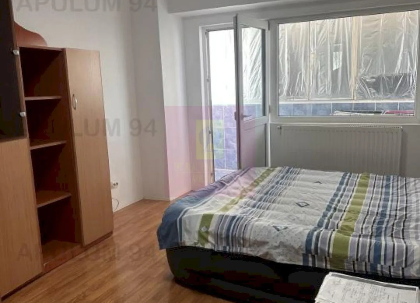 Garsoniera Calea Ferentari-Nasaud - "Compania imobiliara Apulum 94 va propune o garsoniera confort 1 ,decomandata situata in zona Calea Ferentari cu o suprafata utila de 37 mp,suprafata total de 40 mp intr-un bloc 1987.Garsoniera are ca imbunatatiri: gresie,faianta,parchet,termopan,usa metalica si se vinde mobilata si utilata(aragaz,masina de spalat).Eliberarea se face la semnarea actelor..Pentru mai multe detalii sau vizionare va rog sa ma contactati la numarul de telefon 0733683454 -Dorin Dinu"