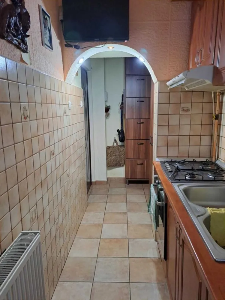 BRASADAS vinde ap cu 2 cam etaj 3/4 in 14 Mai. - Agentia Imobiliara BRASADAS vinde apartament cu 2 camere în 14 Mai la etajul 3 ideal pentru 3-4 persoane cu
parcare pentru mașină.
Www.brasadas.com.