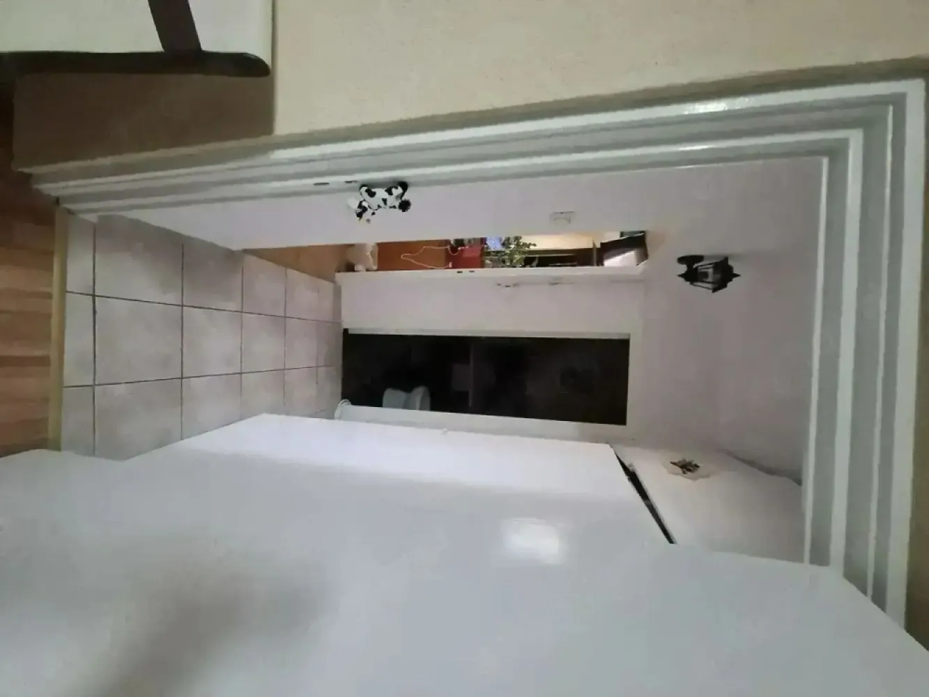 Vand ap 3 camere - Vand ap.3 came ,Micro 16,etaj4
Izolat interior 
Geamuri termopan 
Incalzire centrala

Ptr.inf. luni,vineri ora 10-12
 marti,joi 17-20