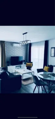 PF vand Apartament 3 camere Oasului