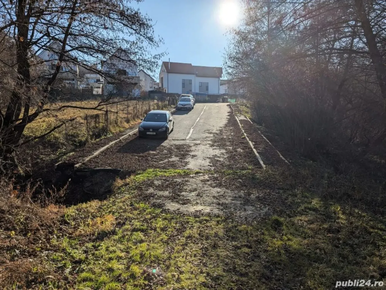Teren intravilan 700 mp zona Wings Manastur - Persoana fizica vand:

Teren intravilan 700 mp zona Wings Manastur
Acces de pe Aleea Nectarului
Nr CF: 266241

PUZ in lucru.
Incadrare ULi C - LOCUINŢE CU REGIM REDUS DE ÎNĂLŢIME INDIVIDUALE ŞI COLECTIVE MICI

PRET 70 000 EUR (100 EUR mp)

Cel mai rapid raspund pe whatsapp