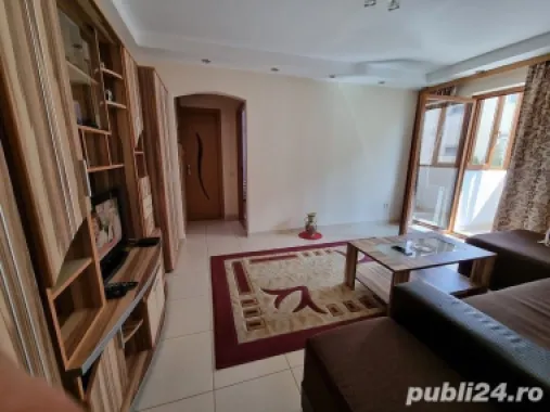 Apartament cu 3 camere