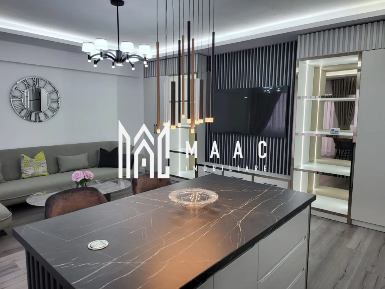 Apartament 3 Camere | Vedere Lac | Mobilat si Utilat - Apartament modern 3 camere, 115 mp – mobilat complet, vedere superbă spre lac – Dem Rădulescu

Vânzare prin MAAC Imobiliare

Descoperă un apartament deosebit, situat într-un imobil nou și modern, pe strada Dem Rădulescu, la etajul 7, beneficiind de o vedere panoramică spectaculoasă spre lac.

Cu o suprafață de 115 mp construiți, acest apartament îmbină perfect eleganța, confortul și funcționalitatea – ideal pentru o familie modernă sau pentru investiție.

 Detalii și compartimentare:

Living generos, cu acces la balcon și vedere deschisă spre lac

Bucătărie complet utilată, cu electrocasnice moderne

Două dormitoare spațioase și luminoase

Două băi elegante, finisate cu materiale premium

Hol cu spații de depozitare bine organizate

Apartamentul se vinde complet mobilat și utilat, cu mobilier de calitate și dotări moderne, gata pentru a fi locuit imediat.

 Alte avantaje:

Vedere panoramică spre lac

Lift modern

Loc de parcare disponibil

Zonă liniștită, aproape de magazine, școli, transport public și zone verzi

 Locație: Dem Rădulescu
 Etaj: 7 / imobil nou
 Suprafață: 115 mp construiți
 Camere: 3
 Stare: Nou, mobilat și utilat complet

Un apartament premium, într-o zonă liniștită, cu priveliște superbă și acces facil către toate punctele de interes din oraș.

 Contact: MAAC Imobiliare – pentru detalii și programarea unei vizionări. - CP2784440