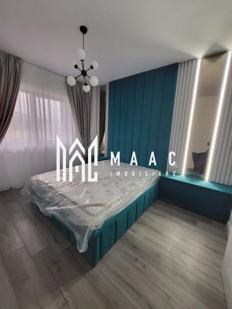 Apartament 3 Camere | Vedere Lac | Mobilat si Utilat - Apartament modern 3 camere, 115 mp – mobilat complet, vedere superbă spre lac – Dem Rădulescu

Vânzare prin MAAC Imobiliare

Descoperă un apartament deosebit, situat într-un imobil nou și modern, pe strada Dem Rădulescu, la etajul 7, beneficiind de o vedere panoramică spectaculoasă spre lac.

Cu o suprafață de 115 mp construiți, acest apartament îmbină perfect eleganța, confortul și funcționalitatea – ideal pentru o familie modernă sau pentru investiție.

 Detalii și compartimentare:

Living generos, cu acces la balcon și vedere deschisă spre lac

Bucătărie complet utilată, cu electrocasnice moderne

Două dormitoare spațioase și luminoase

Două băi elegante, finisate cu materiale premium

Hol cu spații de depozitare bine organizate

Apartamentul se vinde complet mobilat și utilat, cu mobilier de calitate și dotări moderne, gata pentru a fi locuit imediat.

 Alte avantaje:

Vedere panoramică spre lac

Lift modern

Loc de parcare disponibil

Zonă liniștită, aproape de magazine, școli, transport public și zone verzi

 Locație: Dem Rădulescu
 Etaj: 7 / imobil nou
 Suprafață: 115 mp construiți
 Camere: 3
 Stare: Nou, mobilat și utilat complet

Un apartament premium, într-o zonă liniștită, cu priveliște superbă și acces facil către toate punctele de interes din oraș.

 Contact: MAAC Imobiliare – pentru detalii și programarea unei vizionări. - CP2784440
