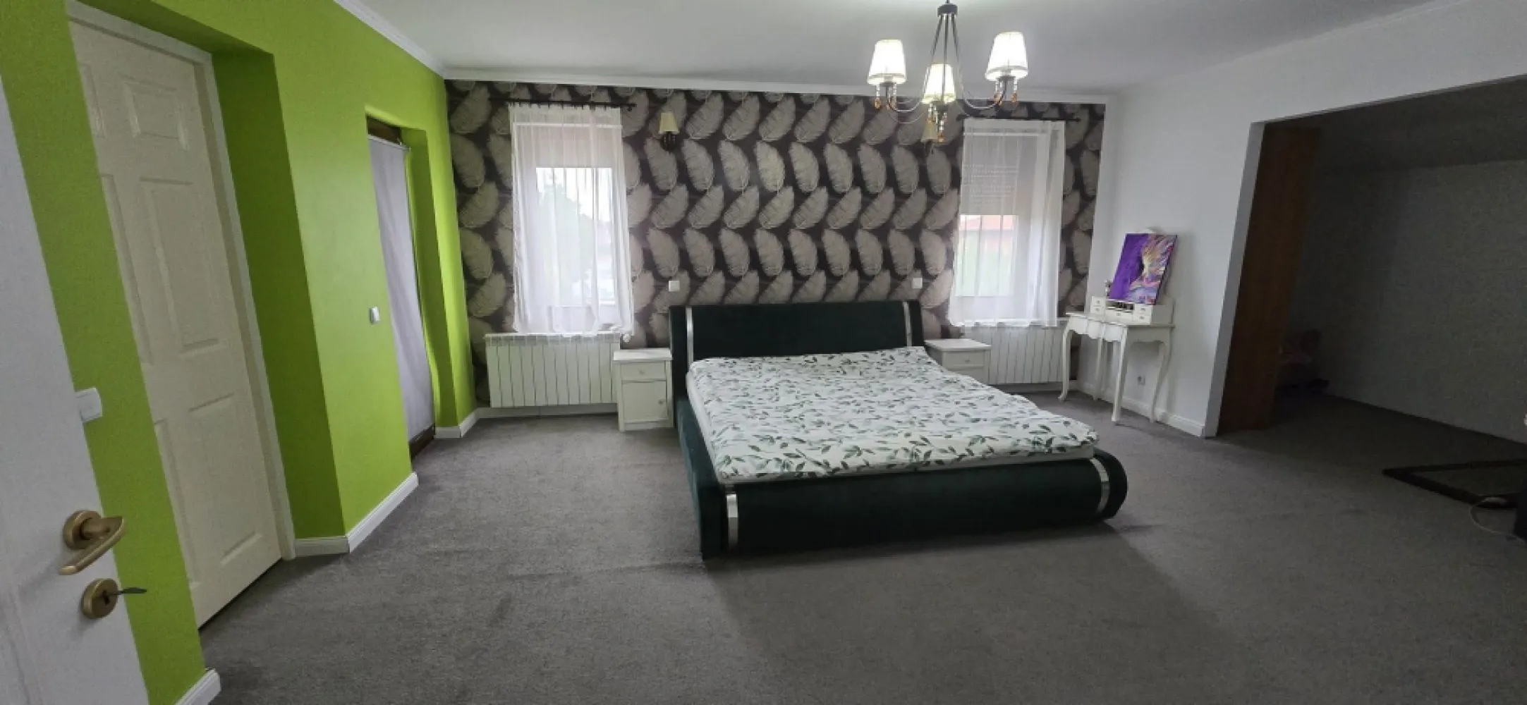 BRASADAS vinde casa tip P+M in Bercu Roșu. - Agentia imobiliara BRASADAS vinde casa individuala tip parter + masardă cu toate utilitatile.

Suprafata construita de 351mp și teren aferent de 6 ari.

Are in total 4 dormitoare si3 băi.

La PARTER sunt 2 dormitoare, living open space cu șemineu în centrul casei.

La ETAJ sunt 2 dormitoare cu bai propri.

Bucătăria este utilată, garaj, încălzire în pardosea cu centrală termică pe gaz, geamuri de termopan de lemn.

www.brasadas.com.
