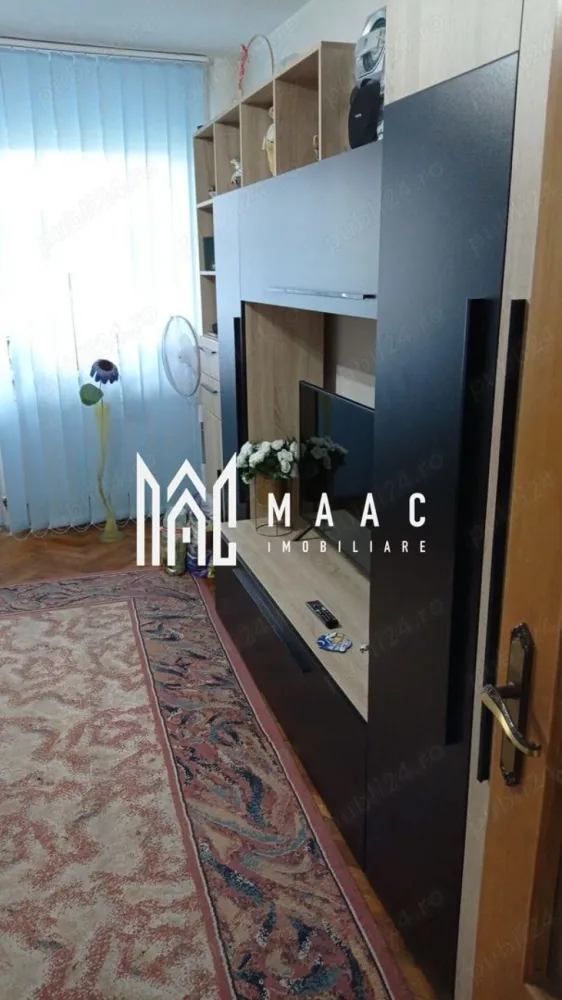 Apartament | 3 camere | Traian | Etaj 3 - Apartament cu 3 camere – Zonă Traian, locație liniștită

MAAC Imobiliare vă propune spre vânzare un apartament cu 3 camere, situat într-o zonă liniștită, în cartierul Traian, ideal atât pentru locuit, cât și pentru investiție.

Suprafață utilă: 60 mp
Suprafață construită: 65 mp
Etaj:3
Compartimentare:funcțională, bine organizată
Finisaje:clasice
Gigacalorimetru

Locația este un mare avantaj, fiind în apropierea spitalului, a magazinelor și a diverselor spații cu activități comerciale și servicii, oferind acces rapid către punctele de interes ale orașului.

Apartamentul este luminos, bine întreținut și oferă viitorilor proprietari posibilitatea de a-l personaliza în funcție de propriul stil.

Avantaje:

* Zonă liniștită, accesibilă
* Etaj intermediar
* Compartimentare eficientă
* Aproape de spital, magazine și alte facilități
* Ideal pentru familie sau investiție

Pentru mai multe detalii și programarea unei vizionări, contactați MAAC Imobiliare.
id: CP2783760