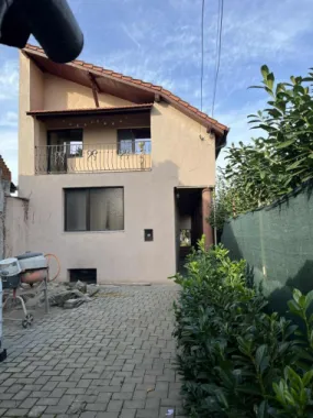 BRASADAS vinde casa tip S+P+M Titulescu 200mp teren 1600 mp.