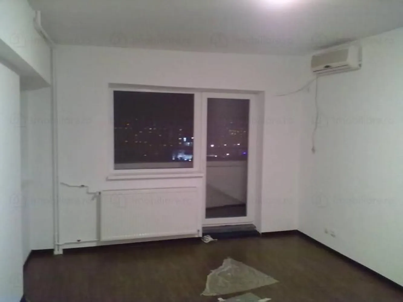 BRASADAS Inchirieriaza DUPLEX 5 camere BD. UNIRII - Brasadas închiriază DUPLEX de LUX – 5 camere, 4 terase – Bdul. Unirii

Descoperă un duplex exclusivist, proaspăt renovat, cu 5 camere decomandate, finisaje premium și un standard occidental rar întâlnit. Spațiu ideal pentru firmă, birouri, locuință premium.

✔ 4 terase panoramice
✔ 2 băi + bucătărie mobilată pentru firmă
✔ Aer condiționat, termopan, parchet, gresie, faianță
✔ Nemobilat – pregătit pentru amenajarea ta

📍 Bdul. Unirii 76, Sector 3 – Etaj 8+9, Duplex 64
💶 1250 EUR/lună

📞 Detalii: 0745964492 – ALEX
🌐 www.brasadas.com