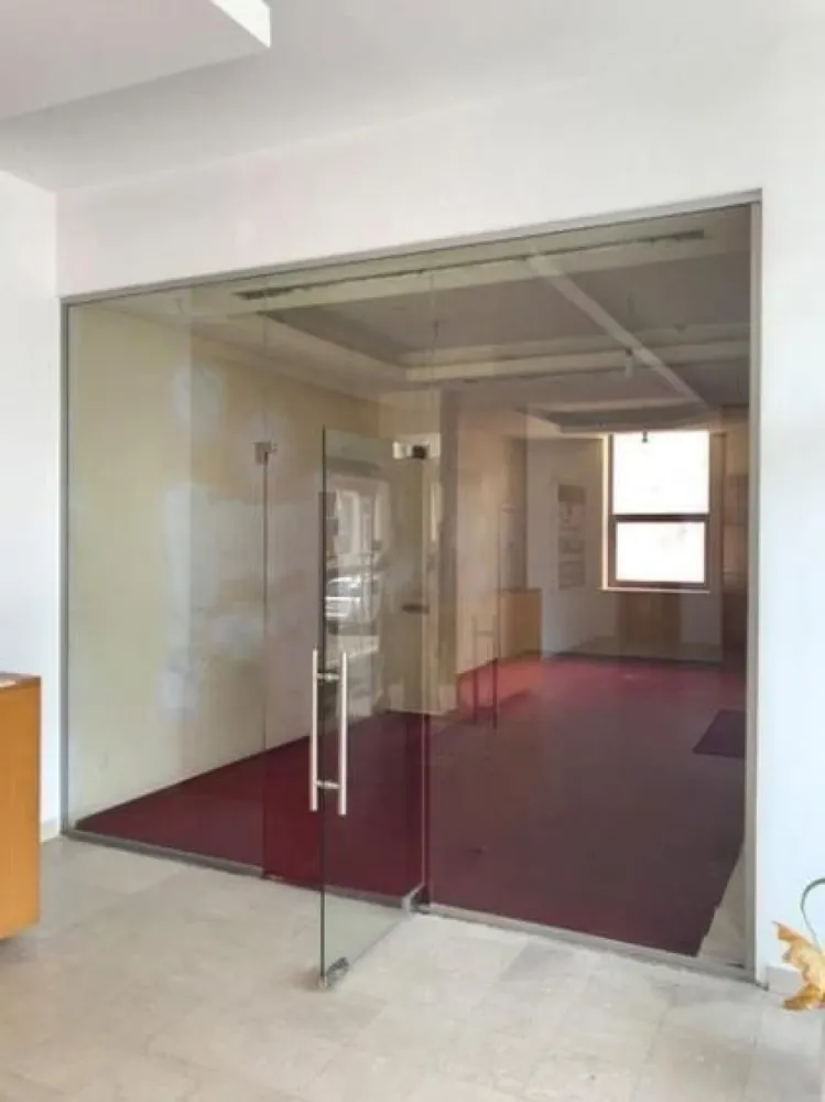BRASADAS vinde Cladire de Birouri Inchiriat in Zona Unirii. - Agenția imobiliara BRASADAS vinde Cladire de Birouri tip S+P+5E in zona UNIRII.

Suprafata Construita: 2.200 mp
Suprafata Utila Etaj: 1.650 mp
Suprafata Utila Total: 1.900 mp

Cladirea a fost construita in Anul 1998 si are torte spatiile inchiriate.

- Securitate 24/7
- Video
- Lift
- Statia de metrou la 2 minute (Dimitrie Cantemir).

www.brasadas.com.