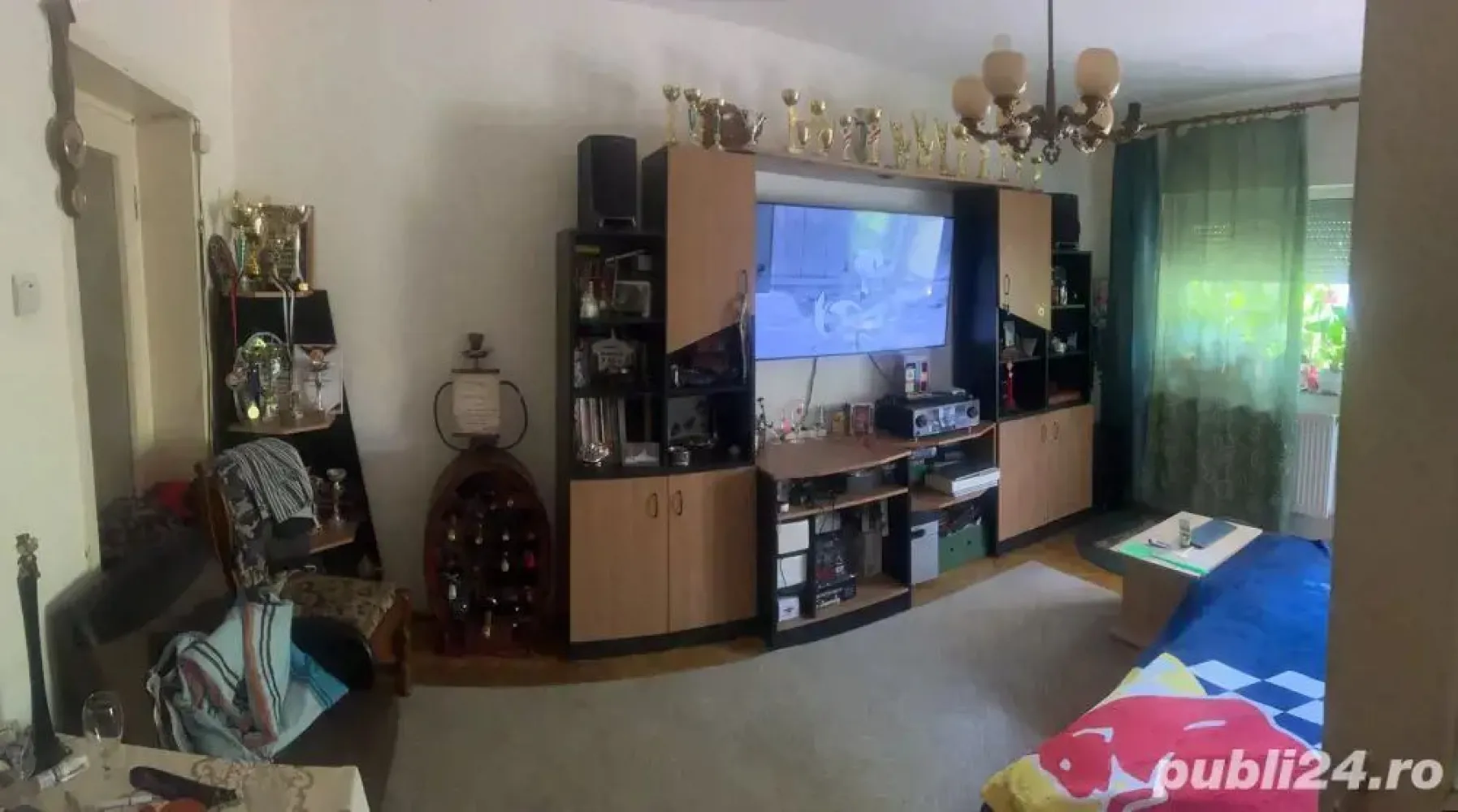 BRASADAS vinde ap 3 cam etaj 1/4 Careiului. - Agenția imobiliara BRASADAS vinde apartament cu camere la etajul 1/4 pe Careiului. 
Bloc din caramida, 84 mp
Privileste spre curte, zona linistita, interfon.
Usa intrare metalica
Centrala pe gaz
Aer conditionat
Beci
Garaj

www.brasadas.com.